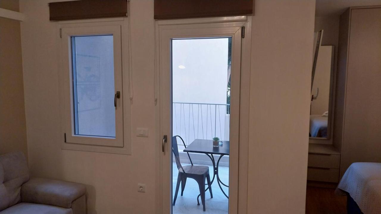 Uni Island - City Heart Suites Kandiye Dış mekan fotoğraf