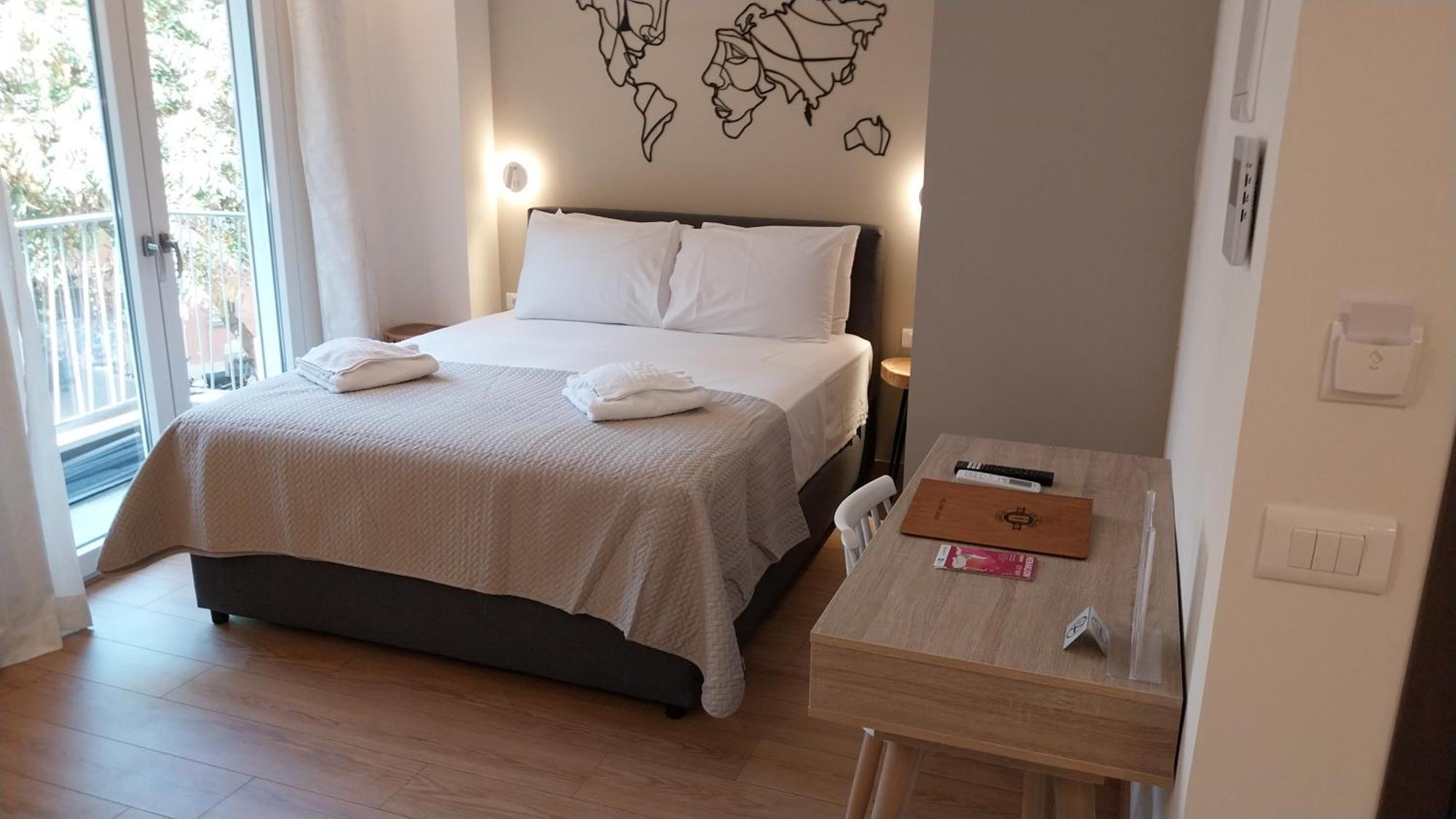 Uni Island - City Heart Suites Kandiye Dış mekan fotoğraf